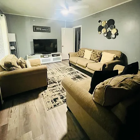 Center City Family Getaway Villa